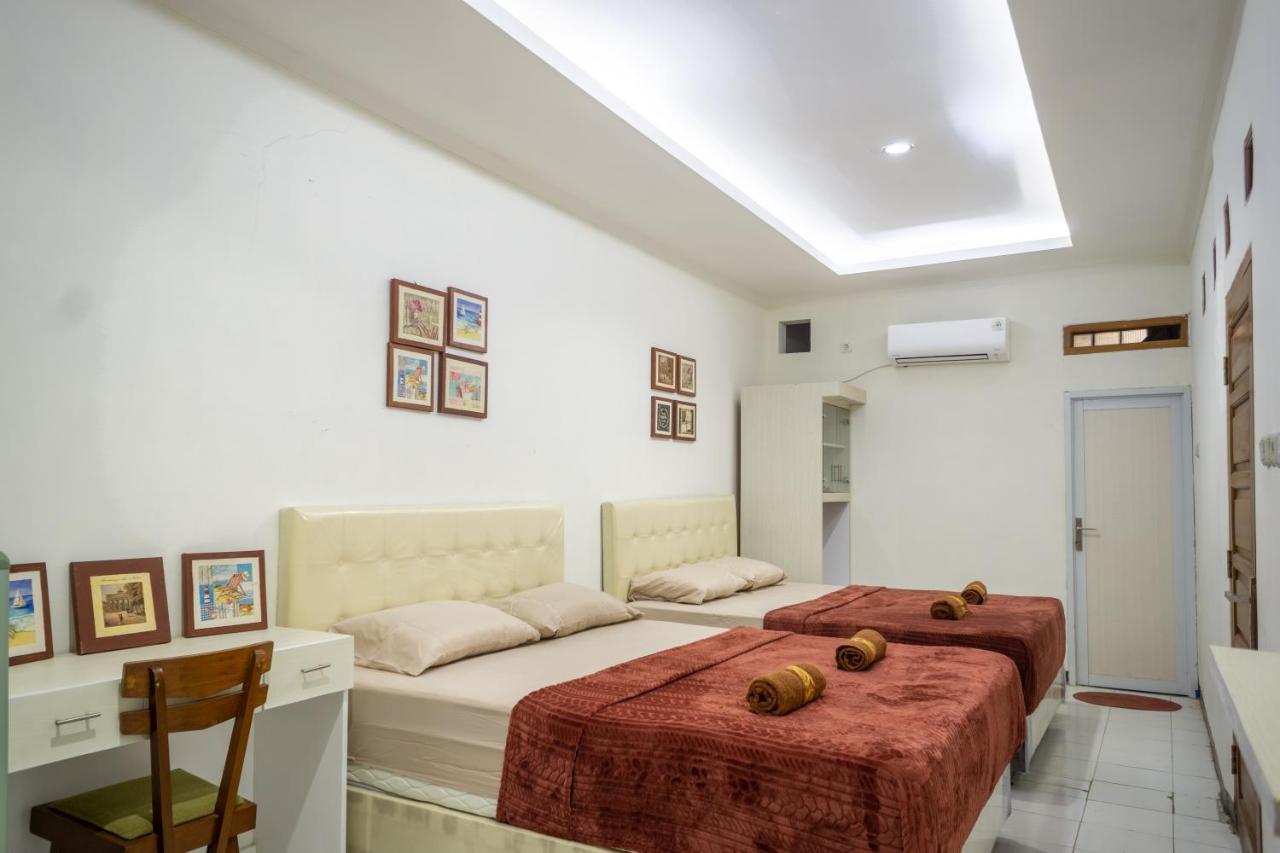 Hotel Zenrra House Bandung Esterno foto