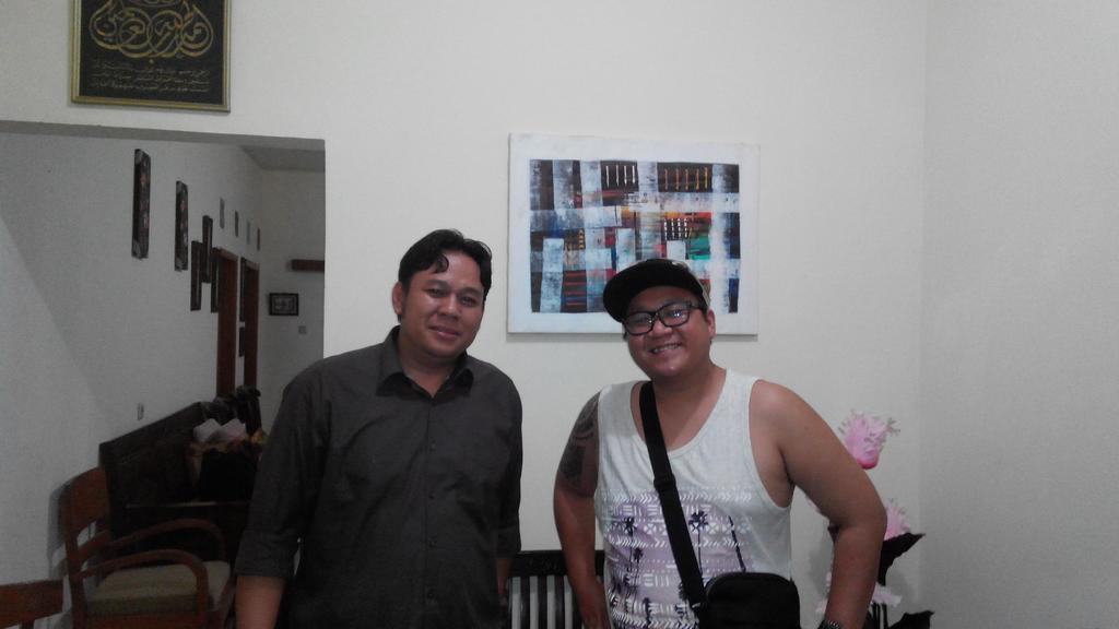 Hotel Zenrra House Bandung Esterno foto