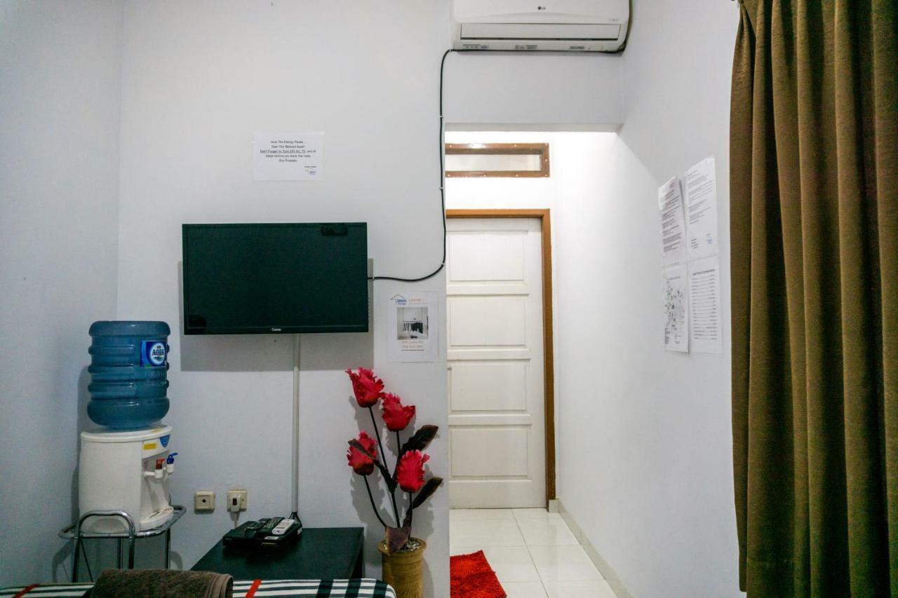 Hotel Zenrra House Bandung Esterno foto